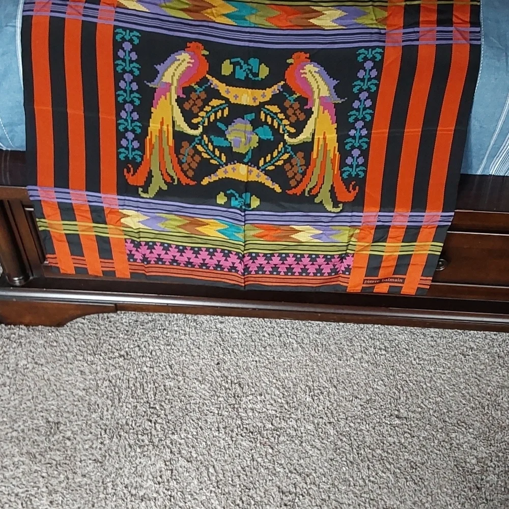 PIERRE BALMAIN VINTAGE GRAND BIRDS‎ SQUARE SILK SCARF Love Birds